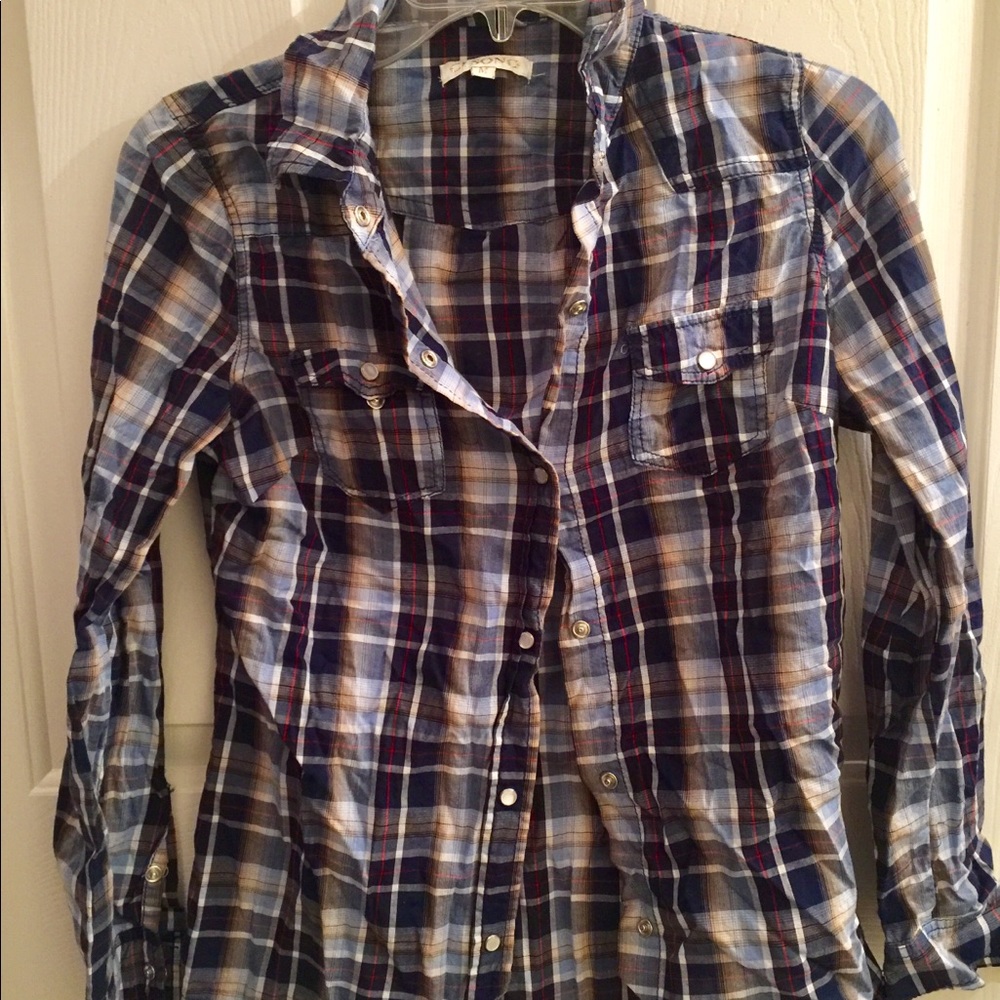 Sonoma Long sleeved plaid shirt